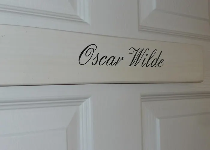 View Nocleg ze śniadaniem 3*